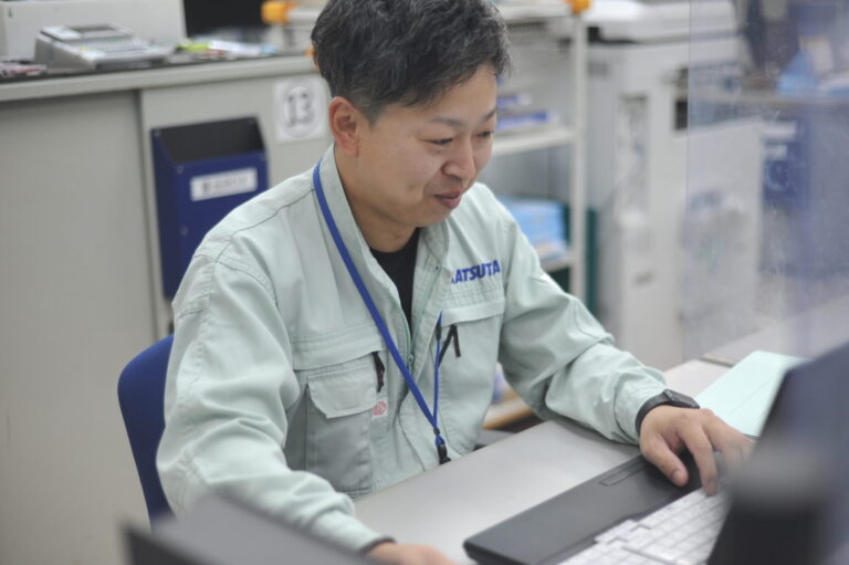 社員インタビュー　藤枝智治さん